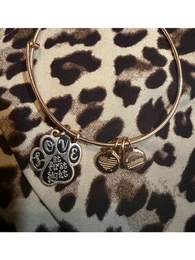 Alex and Ani Gold Tone Paw Print 'Love at First Sight' Charm Bangle